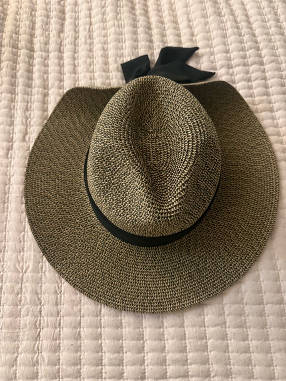 Women’s Wide Brim Straw Sun Hat with Black Ribbon